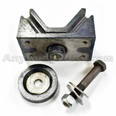M17437KUB Rear Motor Mount Kit, Poly, Replaces Navistar 1664728C1