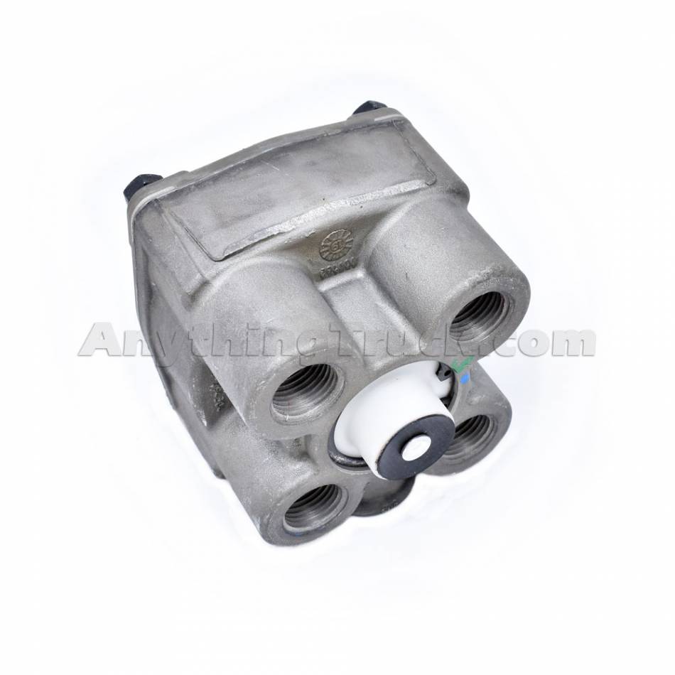 Bendix 065181 Relay Valve with Vertical Del Ports, 5.5 PSI Crack