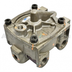 Bendix 801742 R-12P Pilot Relay Valve