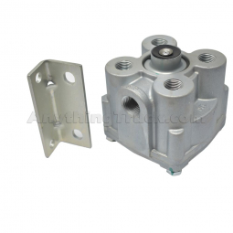 170.065104 R12 Relay Valve, Replaces Bendix 065104